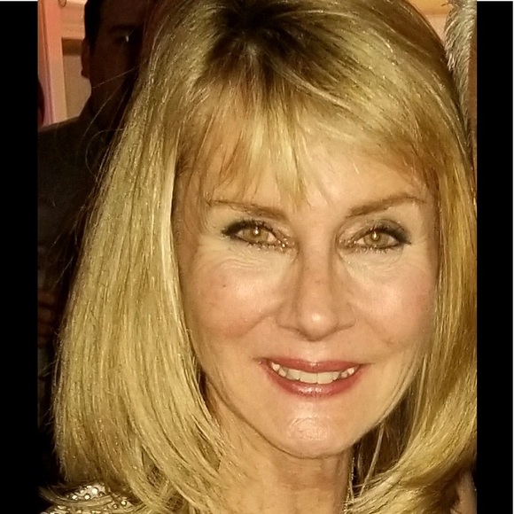 Meet your Posher, Pamela - Picture 1 of 1